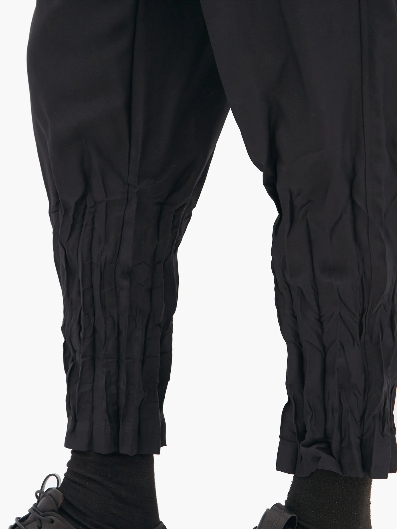 Crinkled-cuff technical jersey trousers - 3