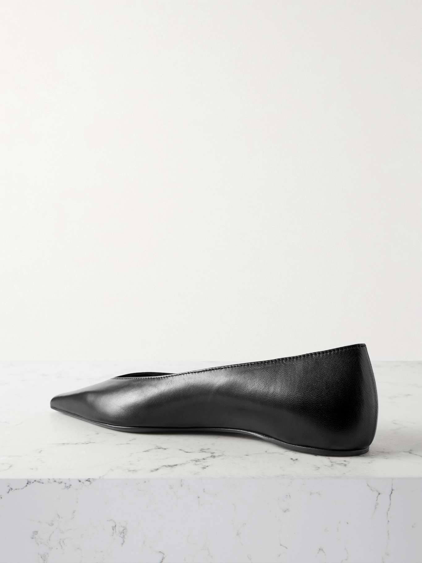 + NET SUSTAIN The Asymmetric Ballerina leather point-toe flats - 3
