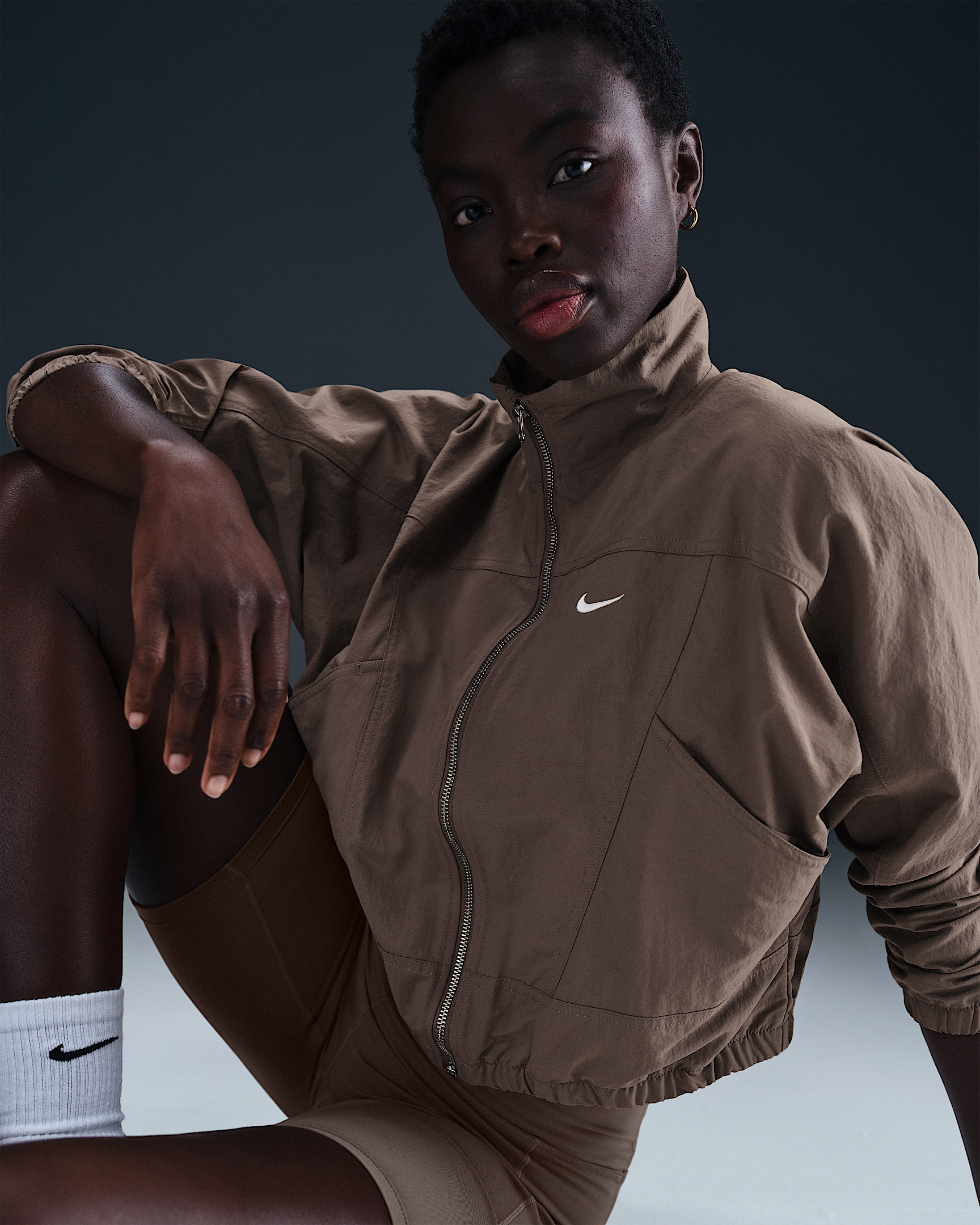 Nike Sportswear Everything Wovens Women's Oversized Repel UV Protection Jacket - 3