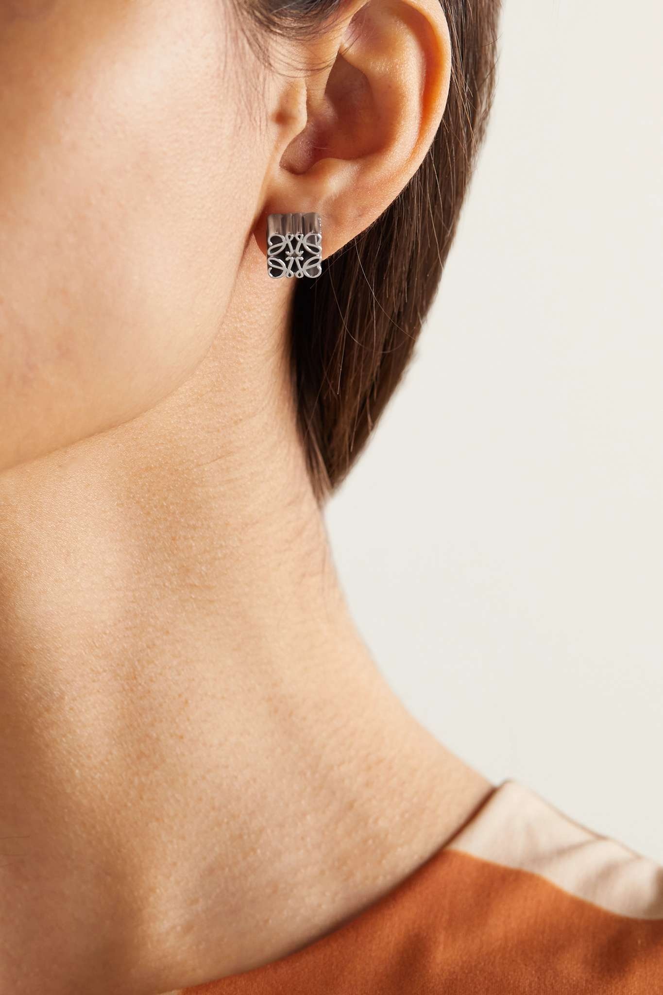 Anagram silver earrings - 2