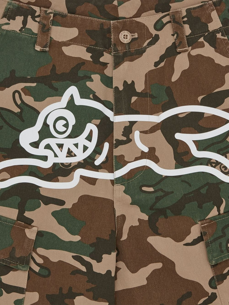camouflage-print shorts 3