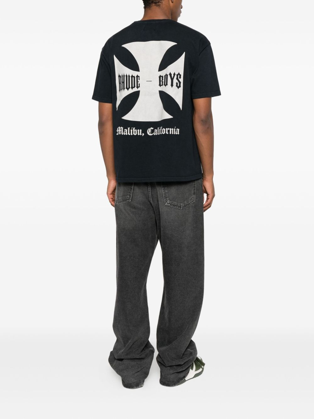 cross-embellished T-shirt - 2