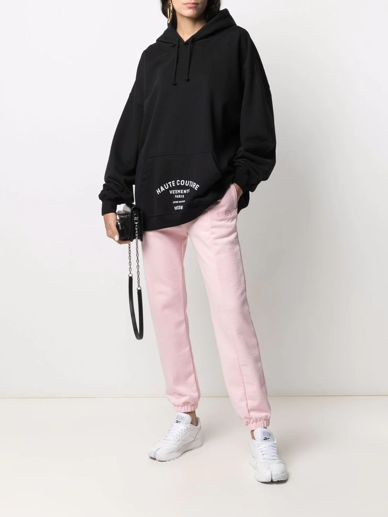 VETEMENTS logo-print oversized hoodie outlook