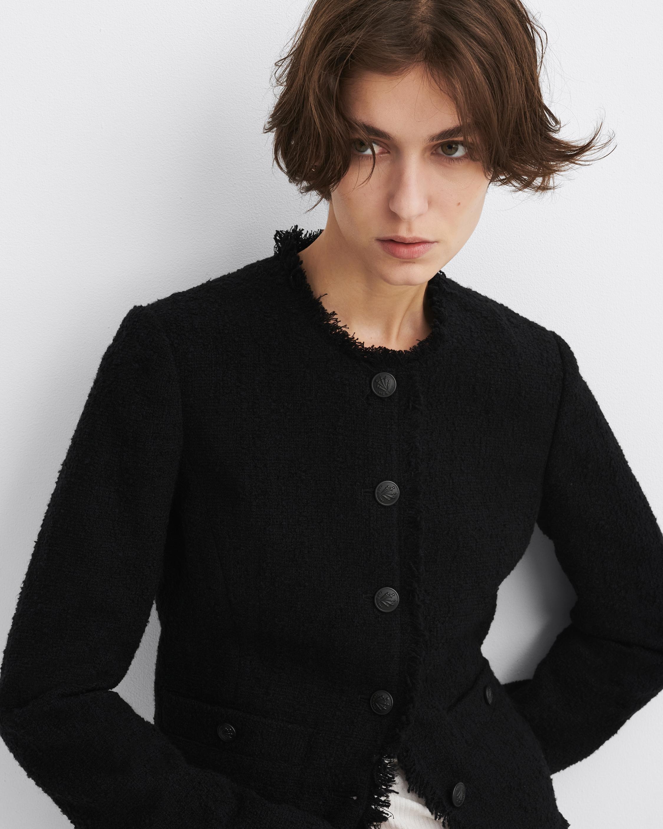 Carmen Tweed Jacket
Classic Fit - 6