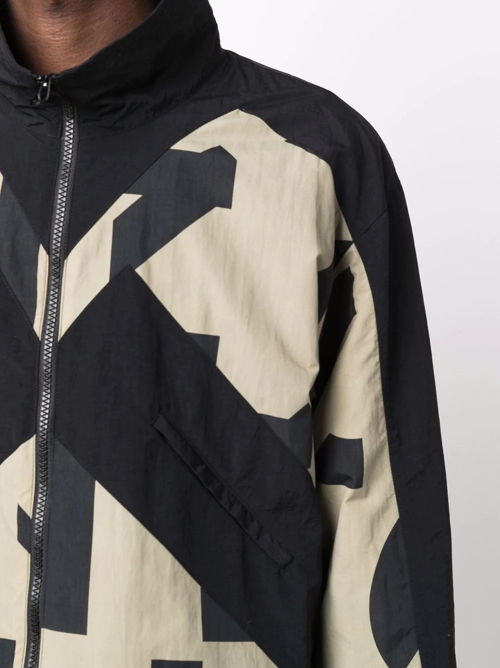 logo-print panelled lightweight jacket - 5