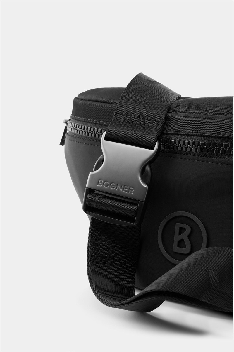 Arolla Tius Belt bag in Black 5