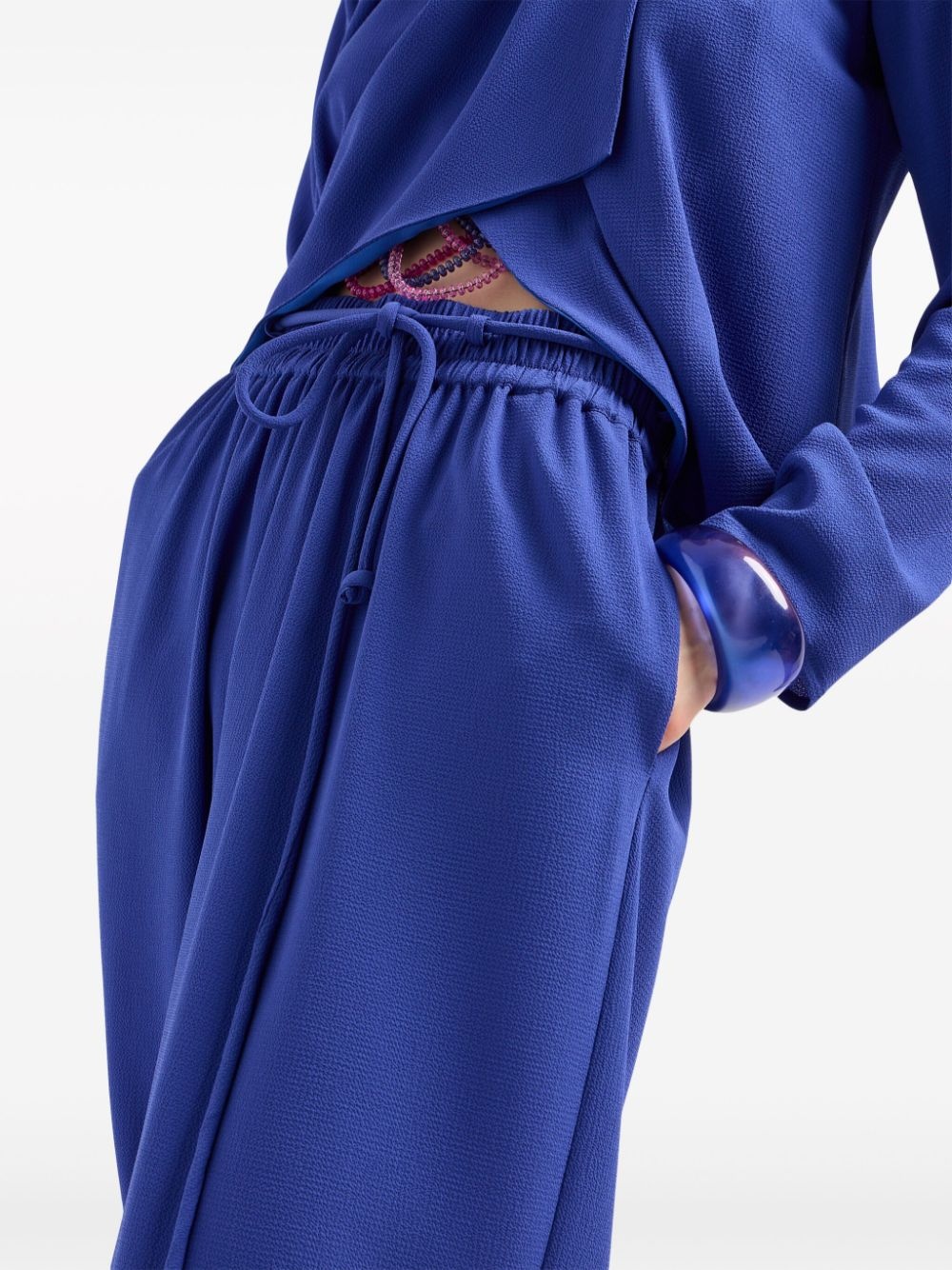 elasticated-waist straight-leg trousers - 4