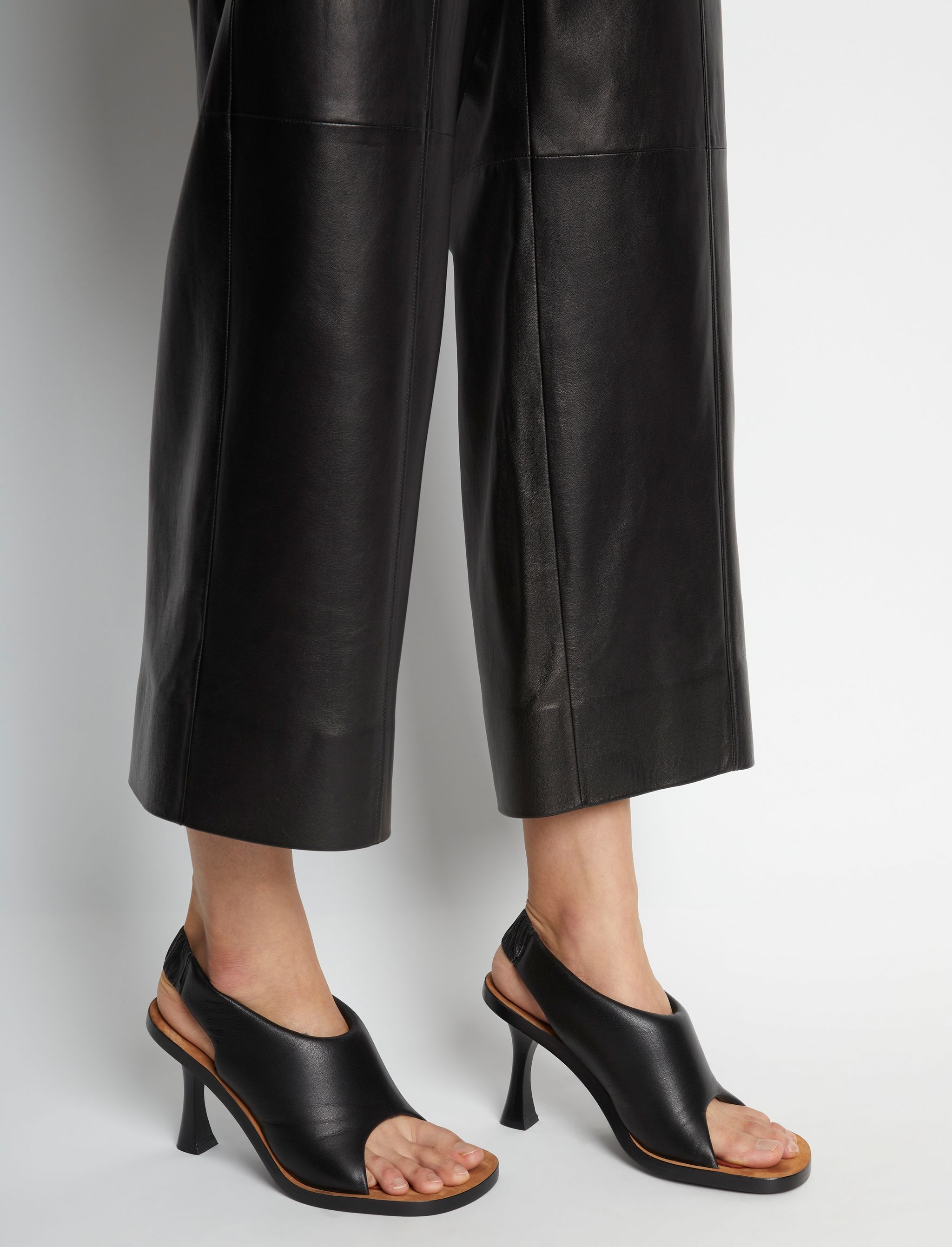 Leather Ledge Sandals - 5