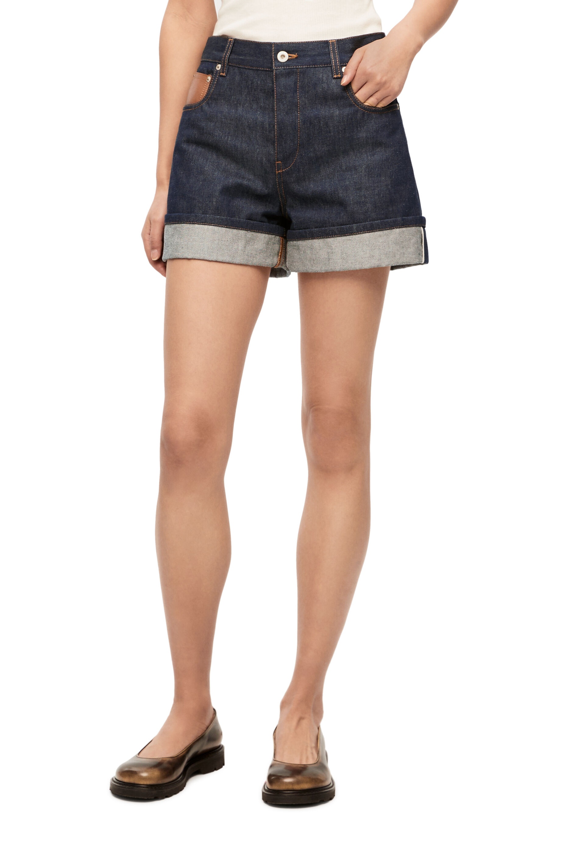 Turn-up shorts in denim - 3