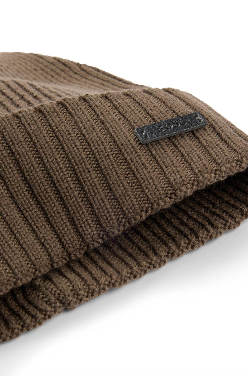 RIBBED BEANIE HAT IN MERINO WOOL 5