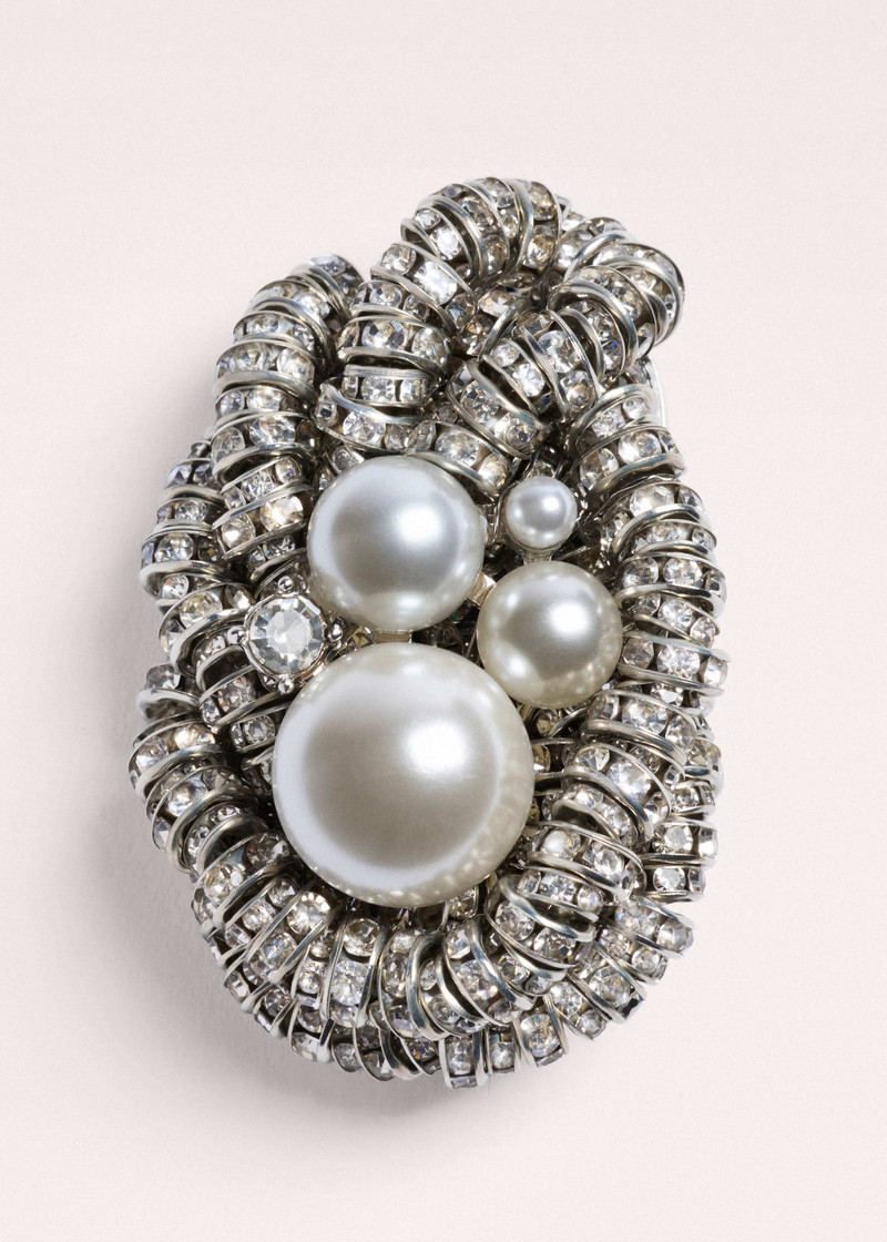 ME+EM Knot Brooch outlook