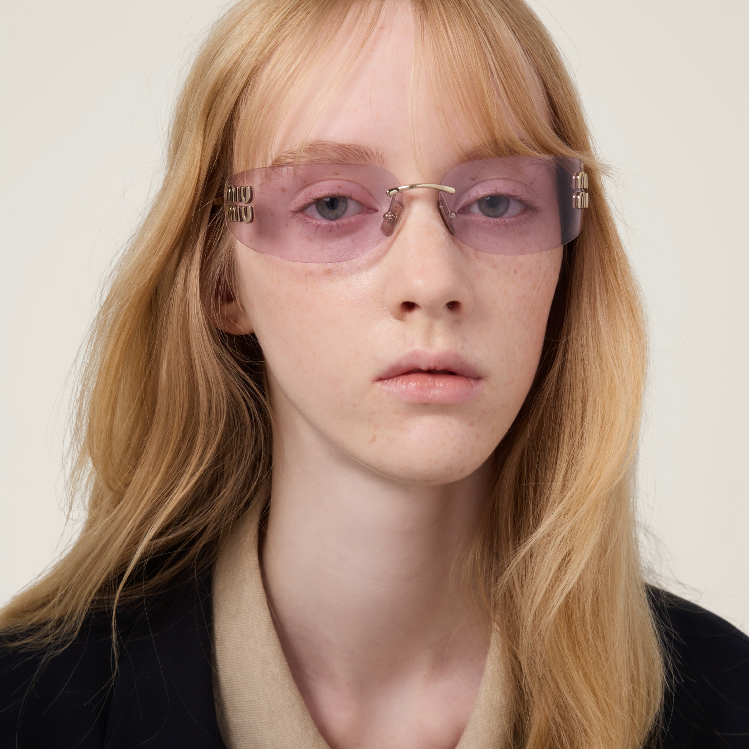 Miu Miu Miu Miu Logo sunglasses | REVERSIBLE