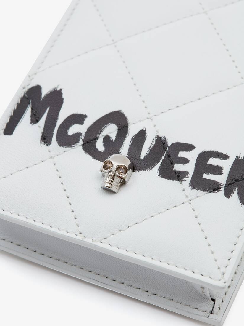 Mcqueen Graffiti Phone Case With Chain in White/black - 4