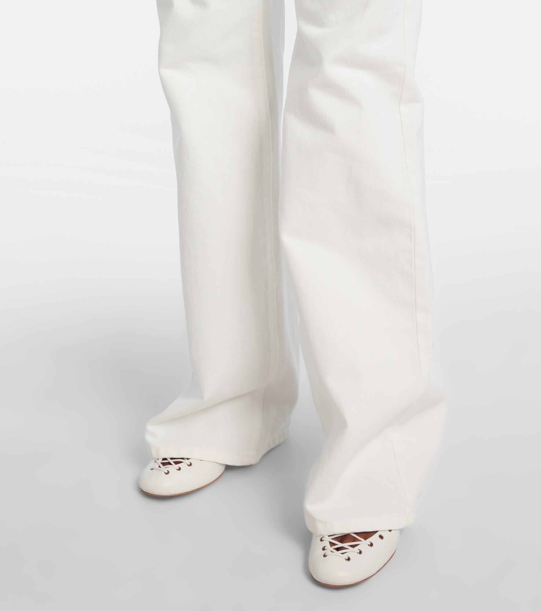 High-rise flared jeans - 5