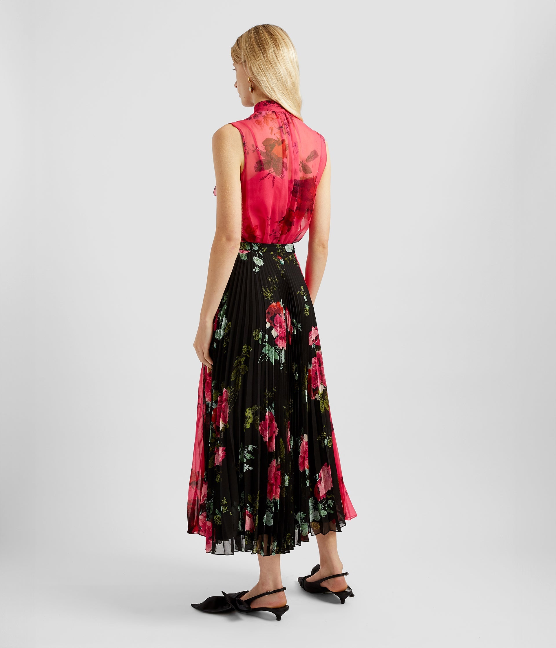 TIE NECK SLEEVELESS TOP - 3