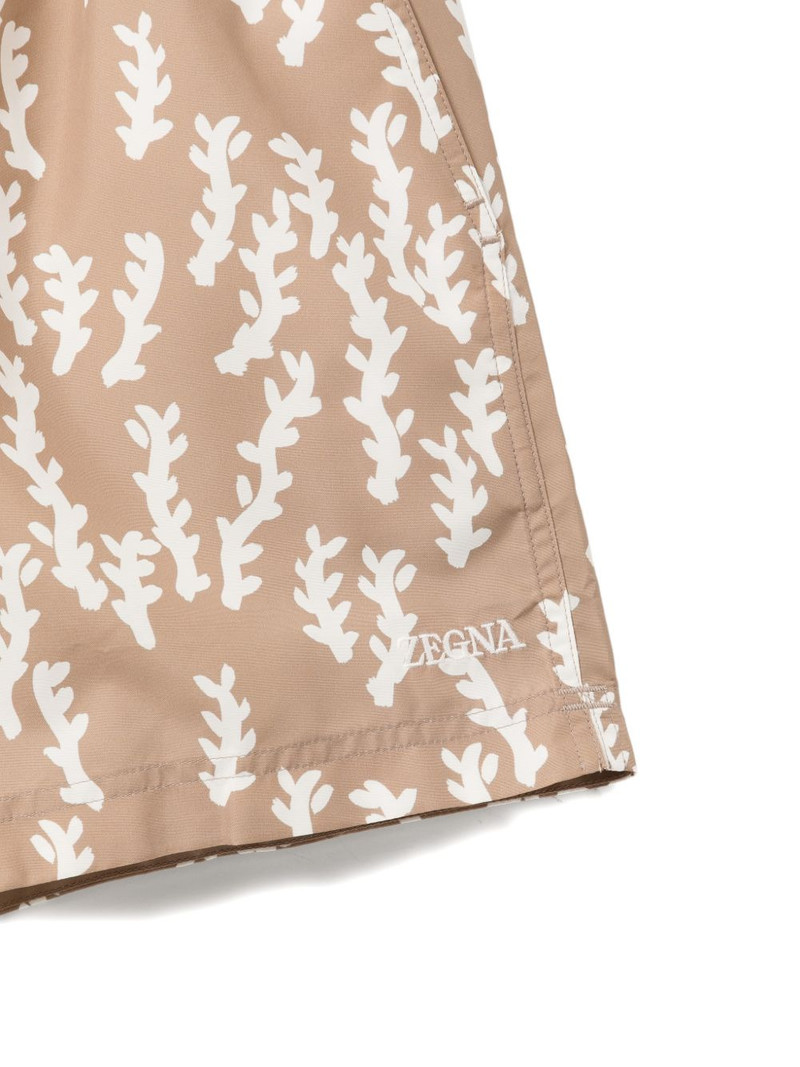 printed swim trunks 3