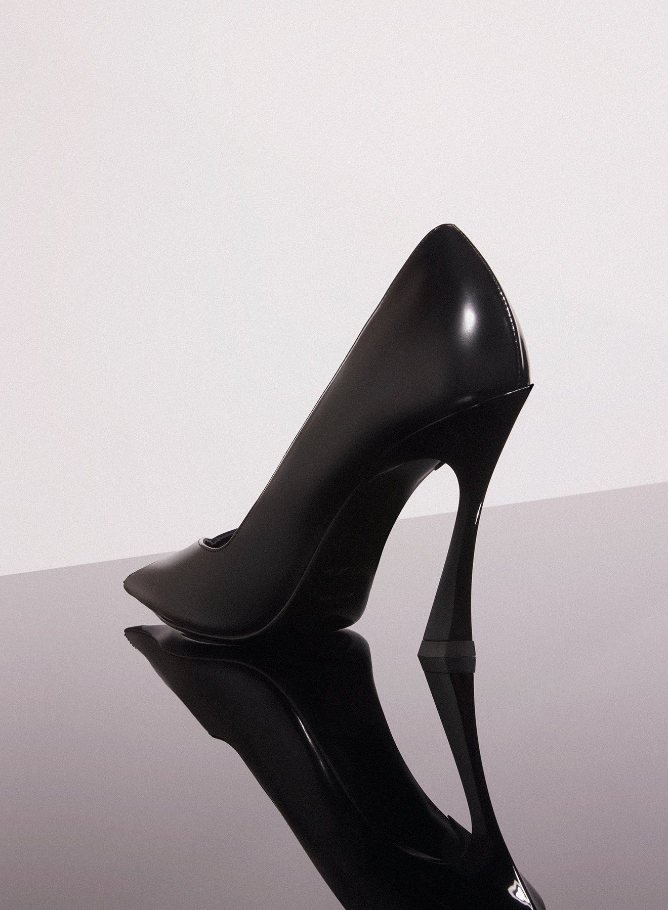 black leather classic fang 95 pump - 4
