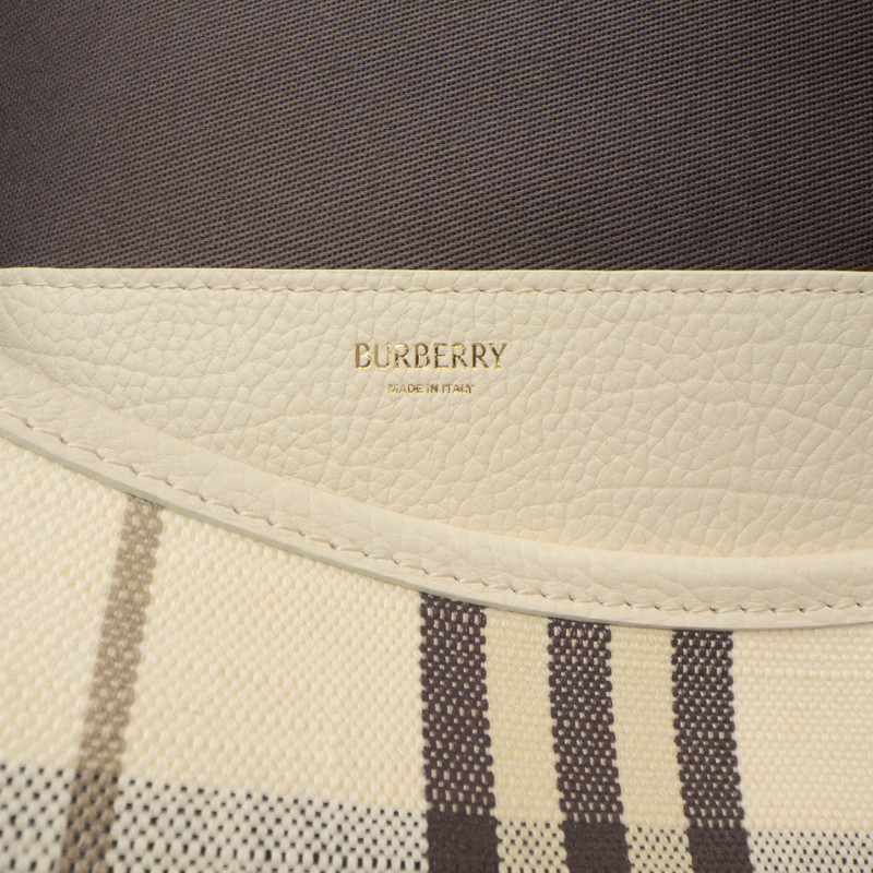 Burberry Highlands Crossbody Bag outlook
