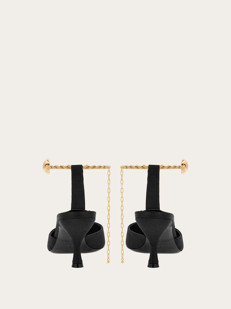 Pump shoe with ankle chain 4