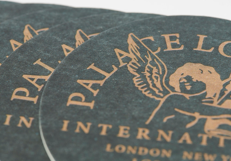 PALACE INTERNATIONAL COASTER SET BLACK outlook