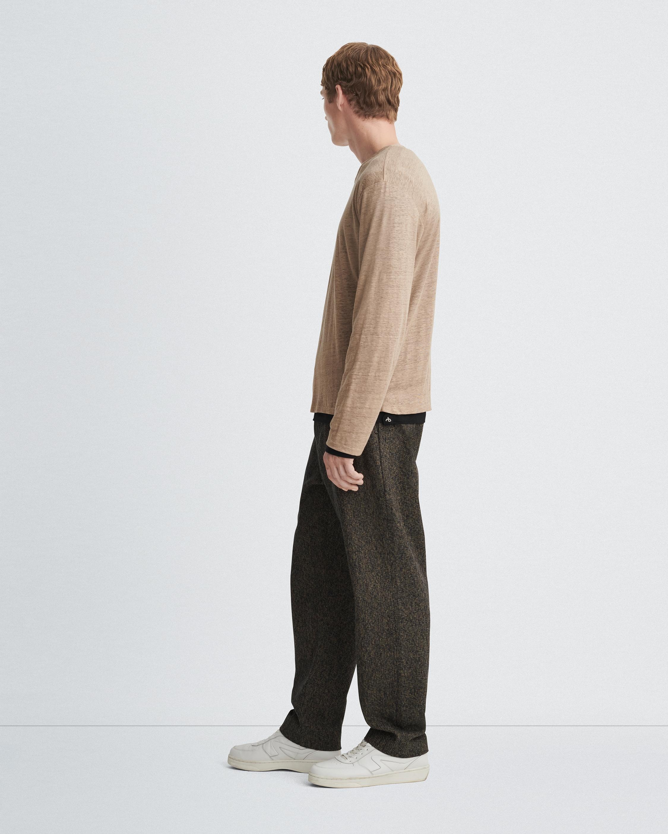 Kerwin Long Sleeve Tee
Linen T-Shirt - 4
