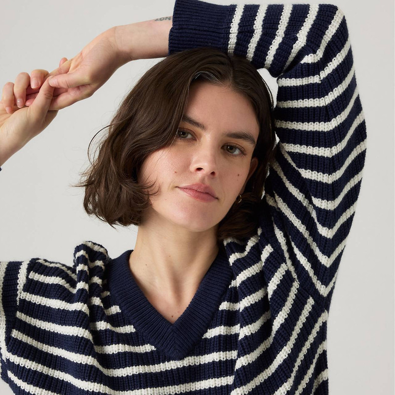 REESE V-NECK SWEATER 5