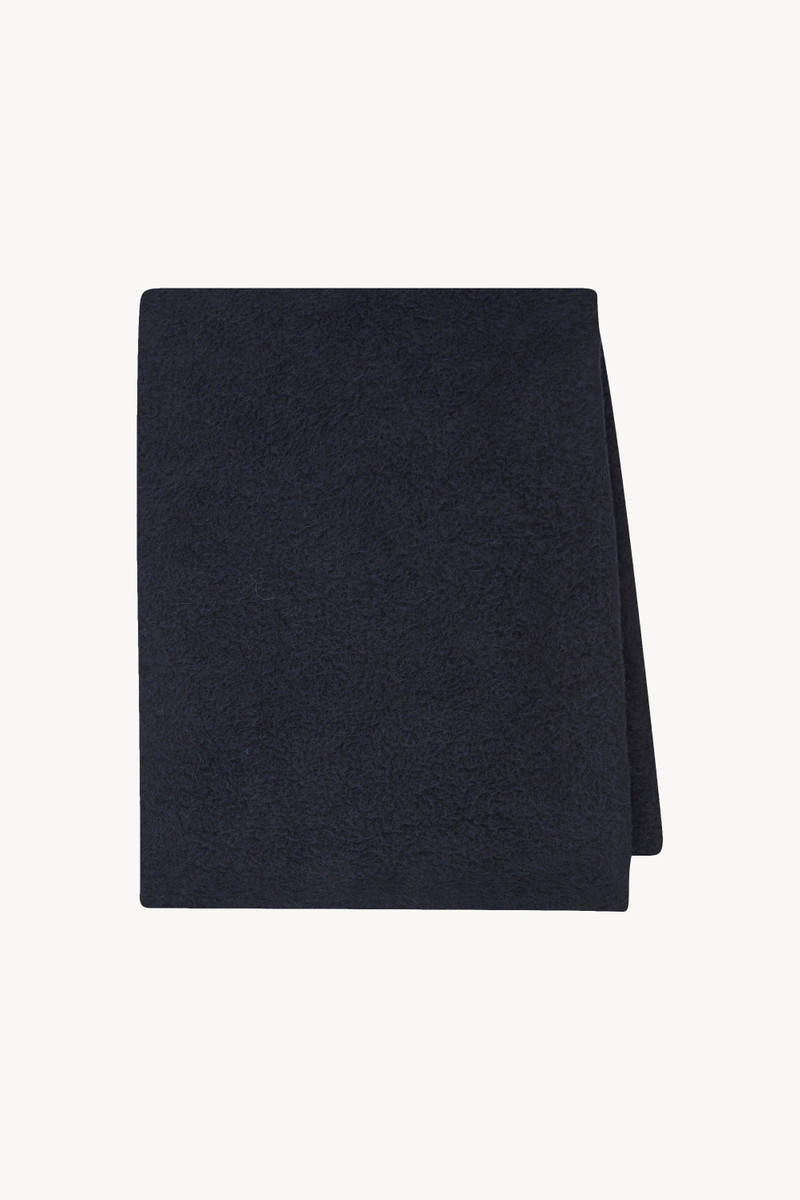 Bisbee Scarf in Alpaca and Cashmere 1