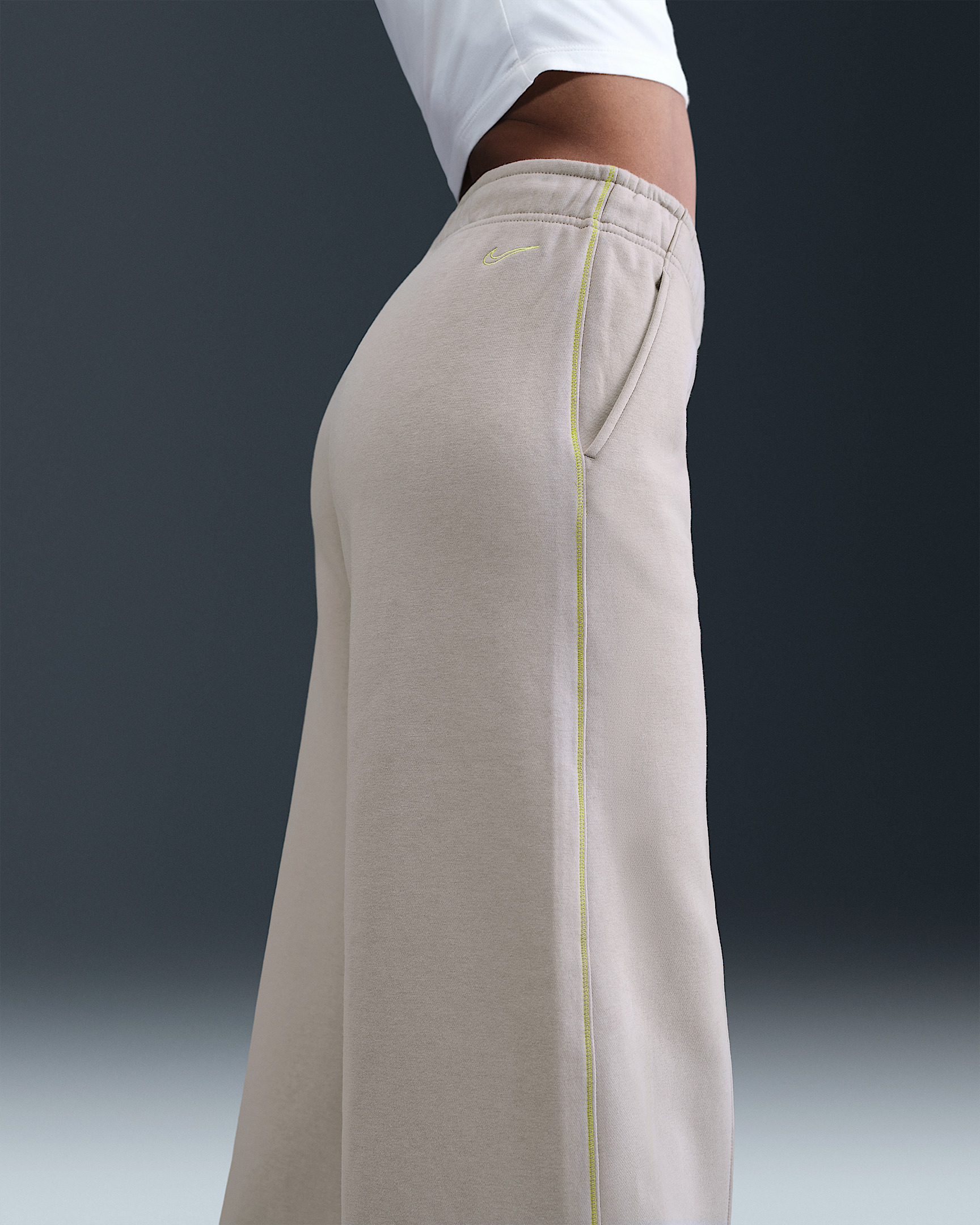Nike Sportswear Phoenix Fleece Women's Wide-Leg Sweatpants - 3