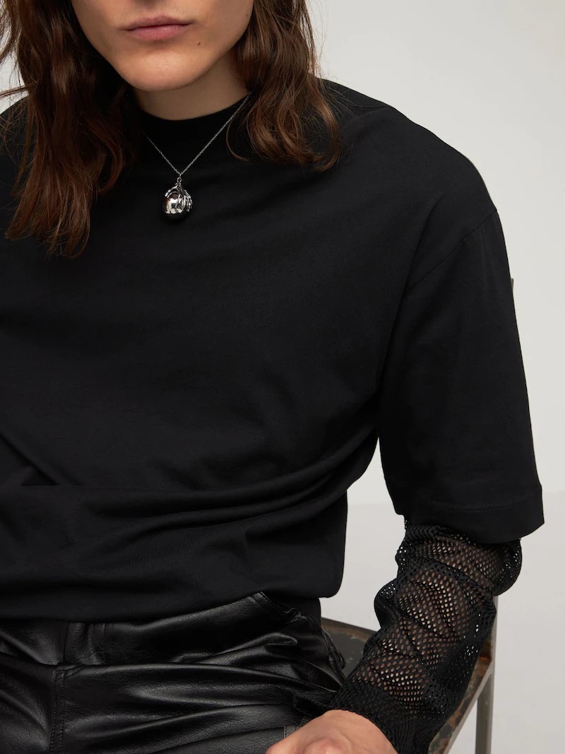 SKELETON HAND HOLDING BALL & R NECKLACE - 3