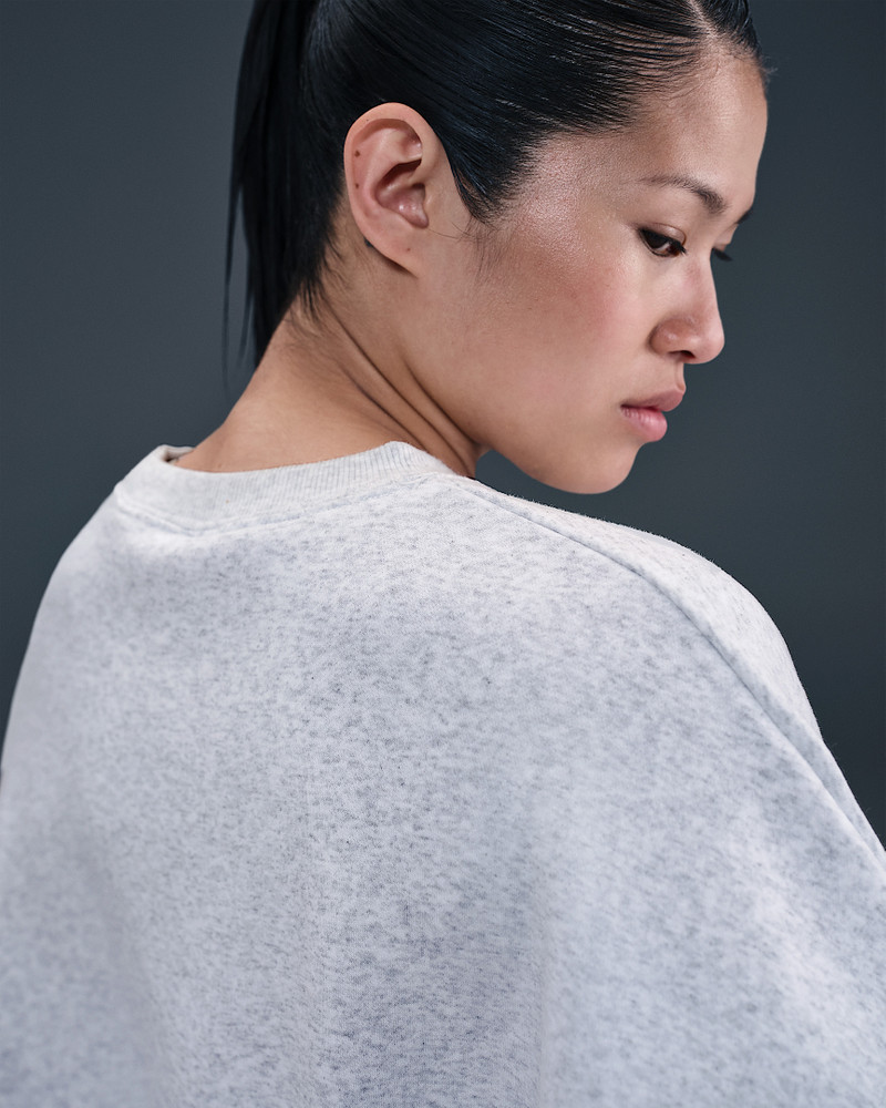 Nike Nike Sportswear Phoenix Fleece Women's Over-Oversized Crew-Neck Sweatshirt outlook