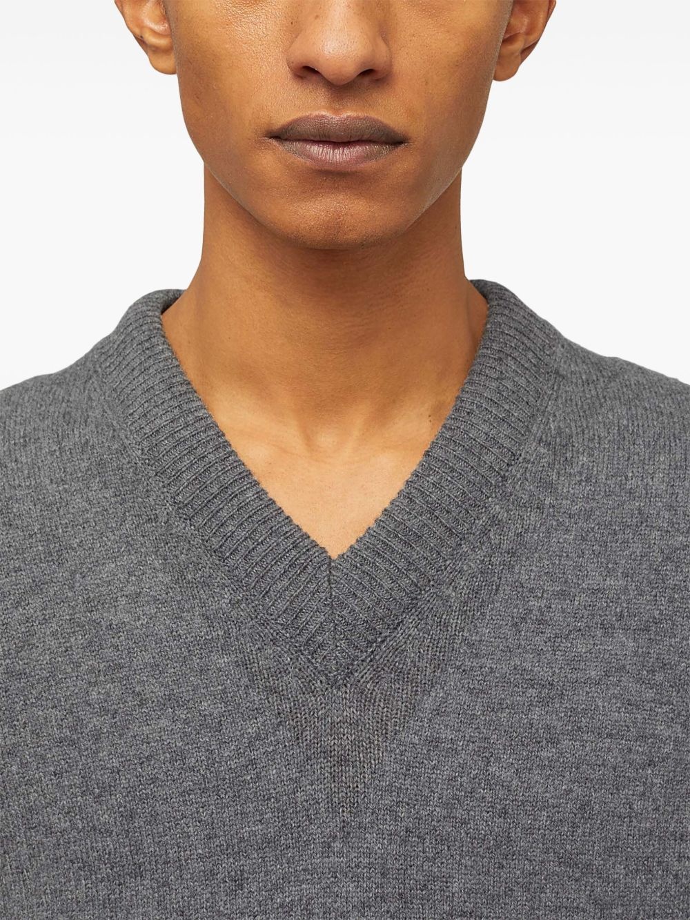 V-neck wool-blend jumper - 5