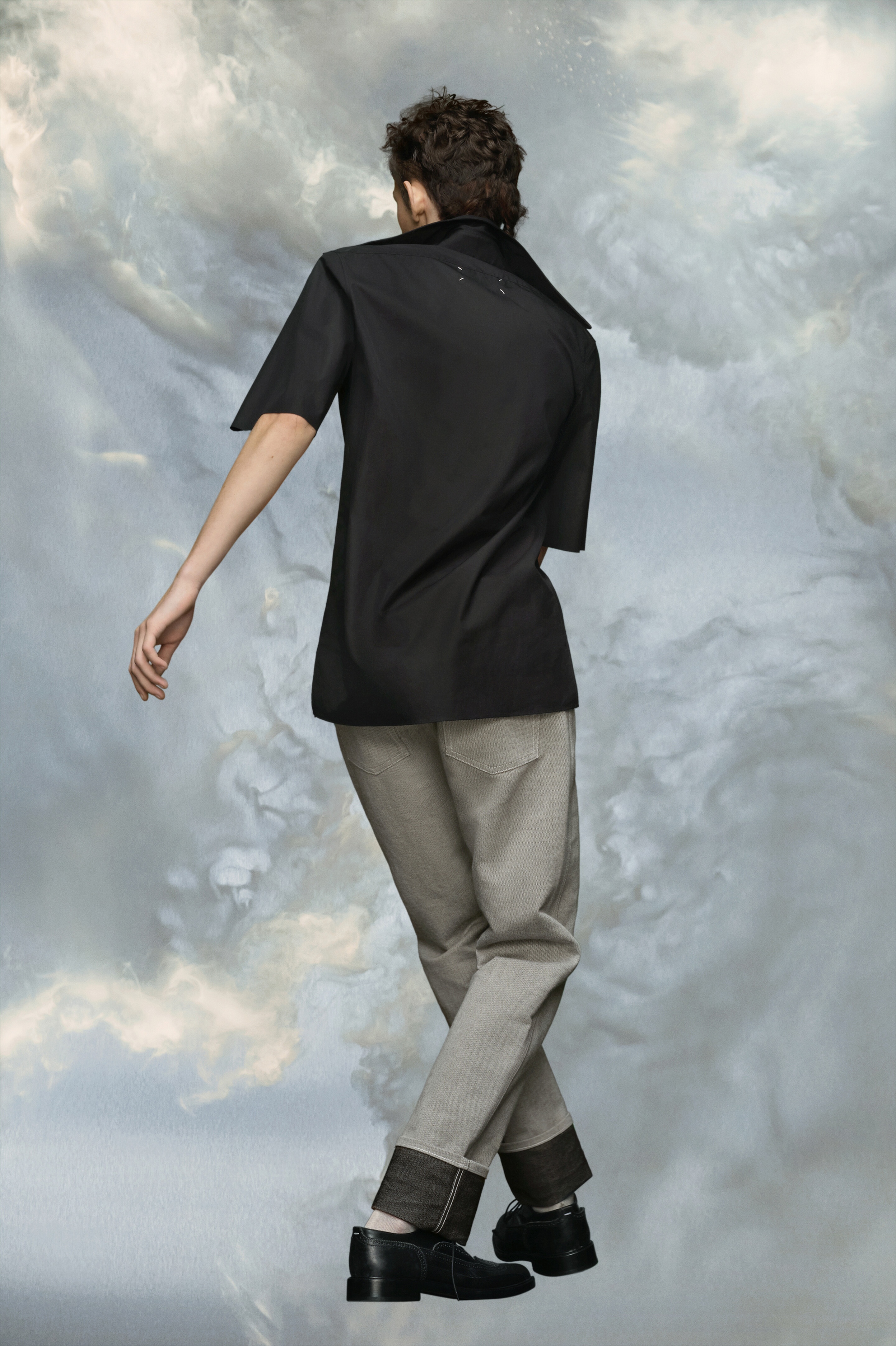 Point collar shirt - 4