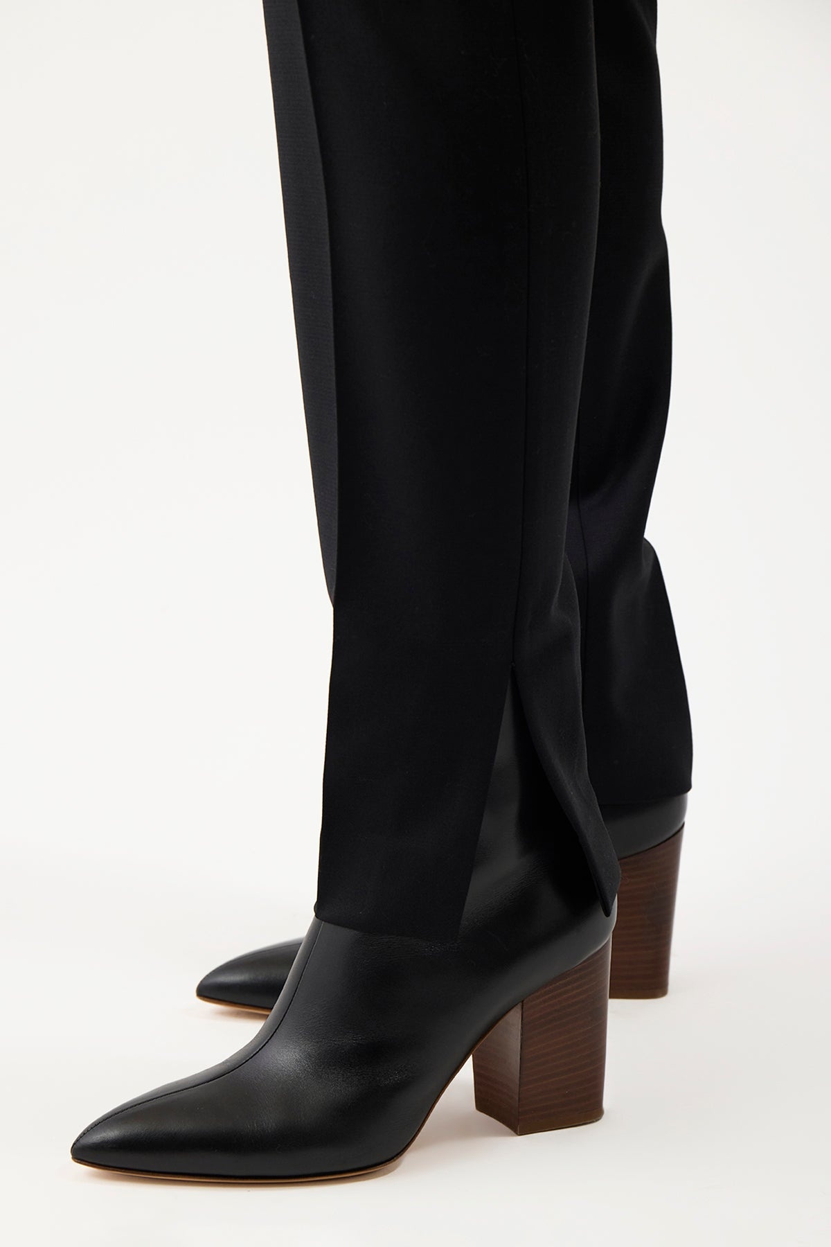 Rio Heeled Boot in Black Leather - 4