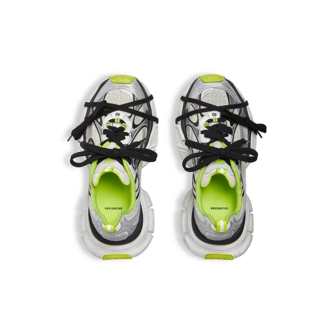 Men's 3xl Sneaker in White/black - 6