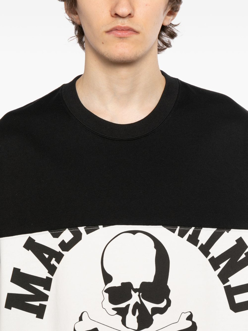 skull-print T-shirt 5