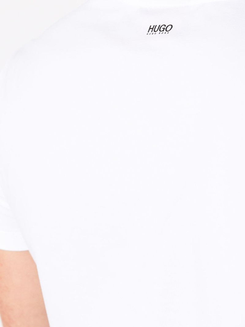 short-sleeved T-shirt 5