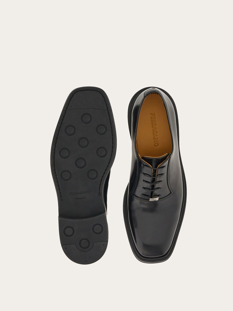 OXFORD WITH METAL TAB - 5