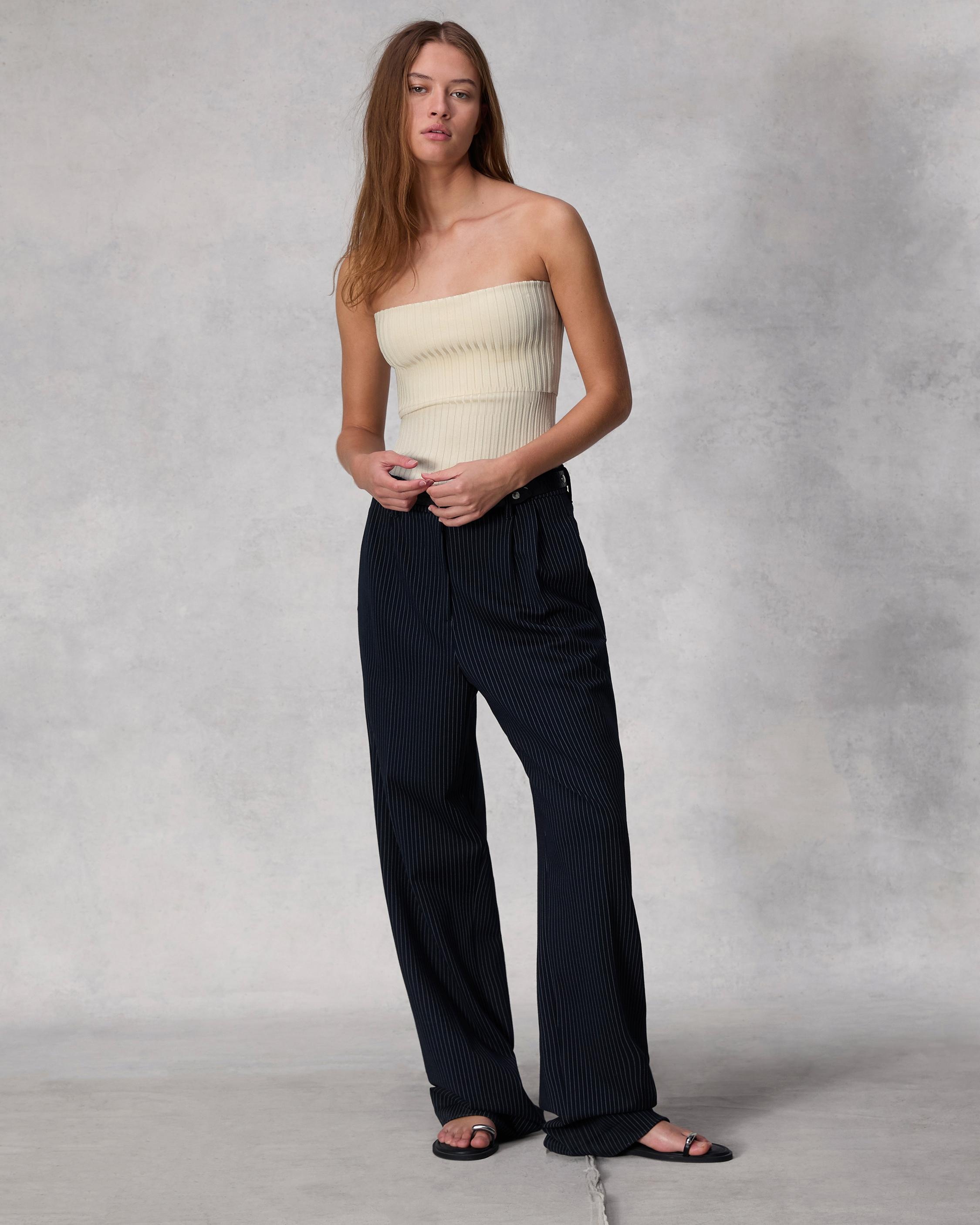 Kaela Stretch Jersey Tube Top
Slim Fit - 3