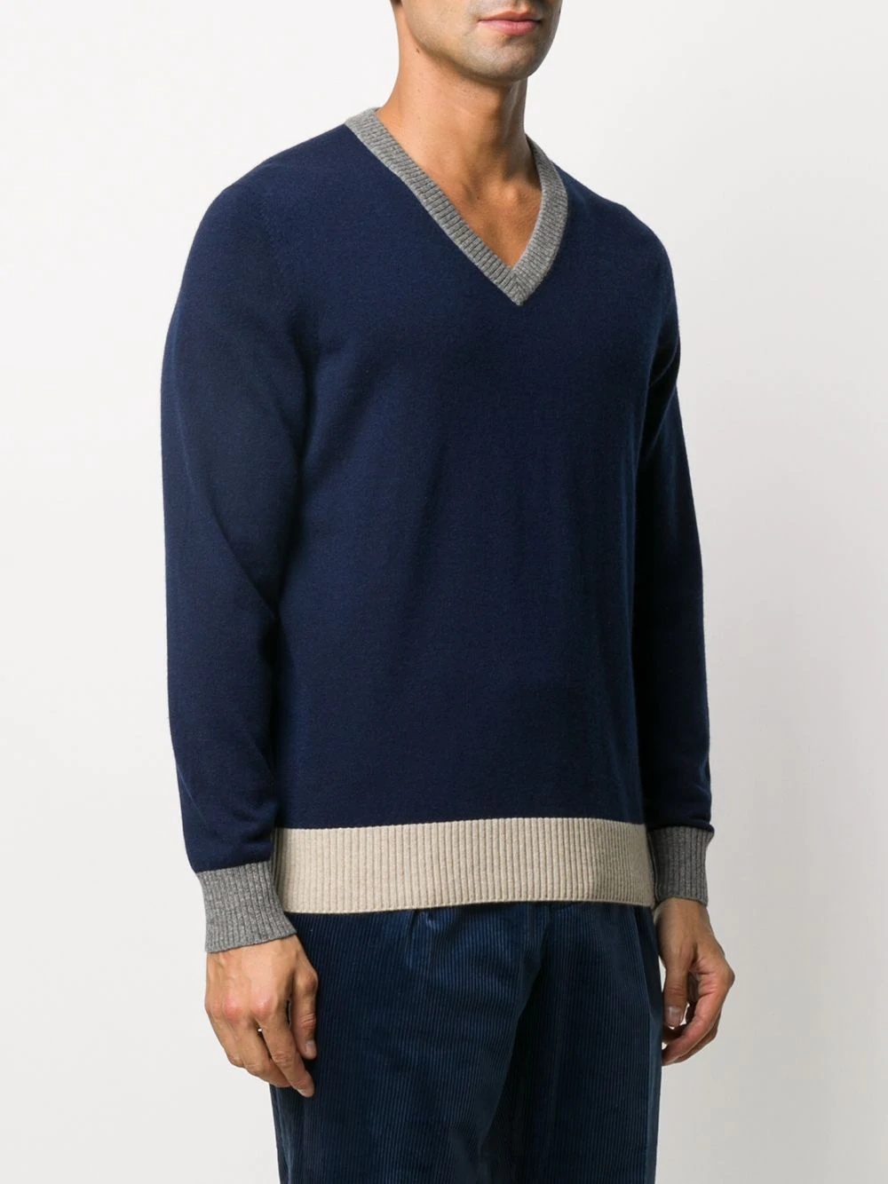 cashmere V-neck jumper - 3