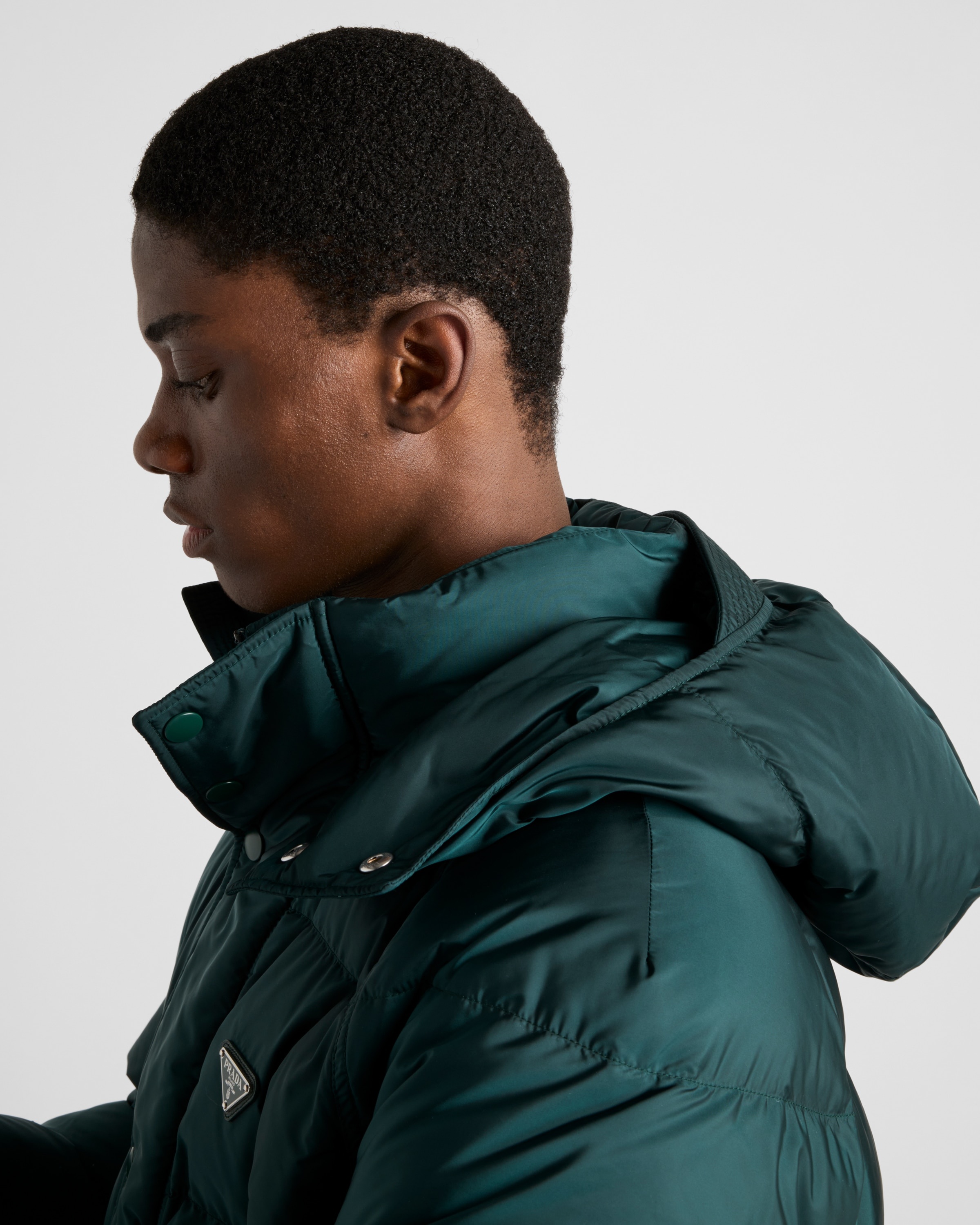 Cropped Re-Nylon down jacket - 6