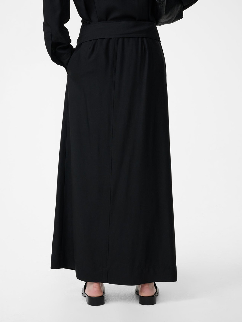 Mile Skirt 7