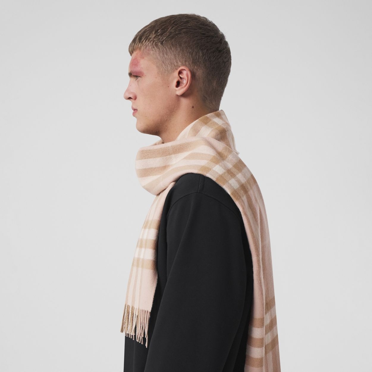 The Classic Check Cashmere Scarf - 4