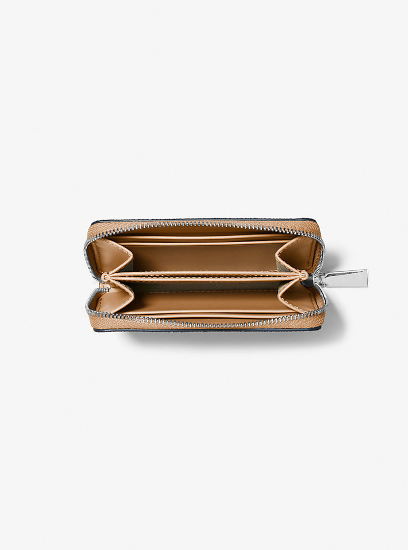MICHAEL KORS Jet Set Small Signature Logo Wallet outlook