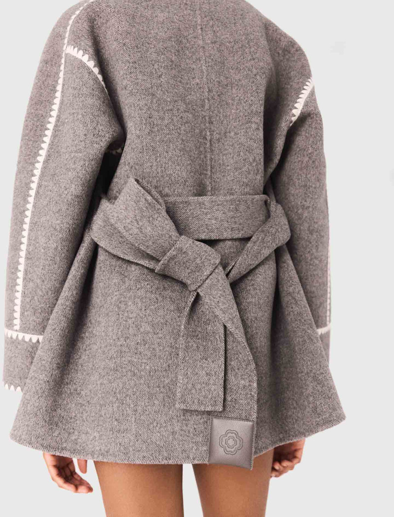 Double-faced coat with trim 9