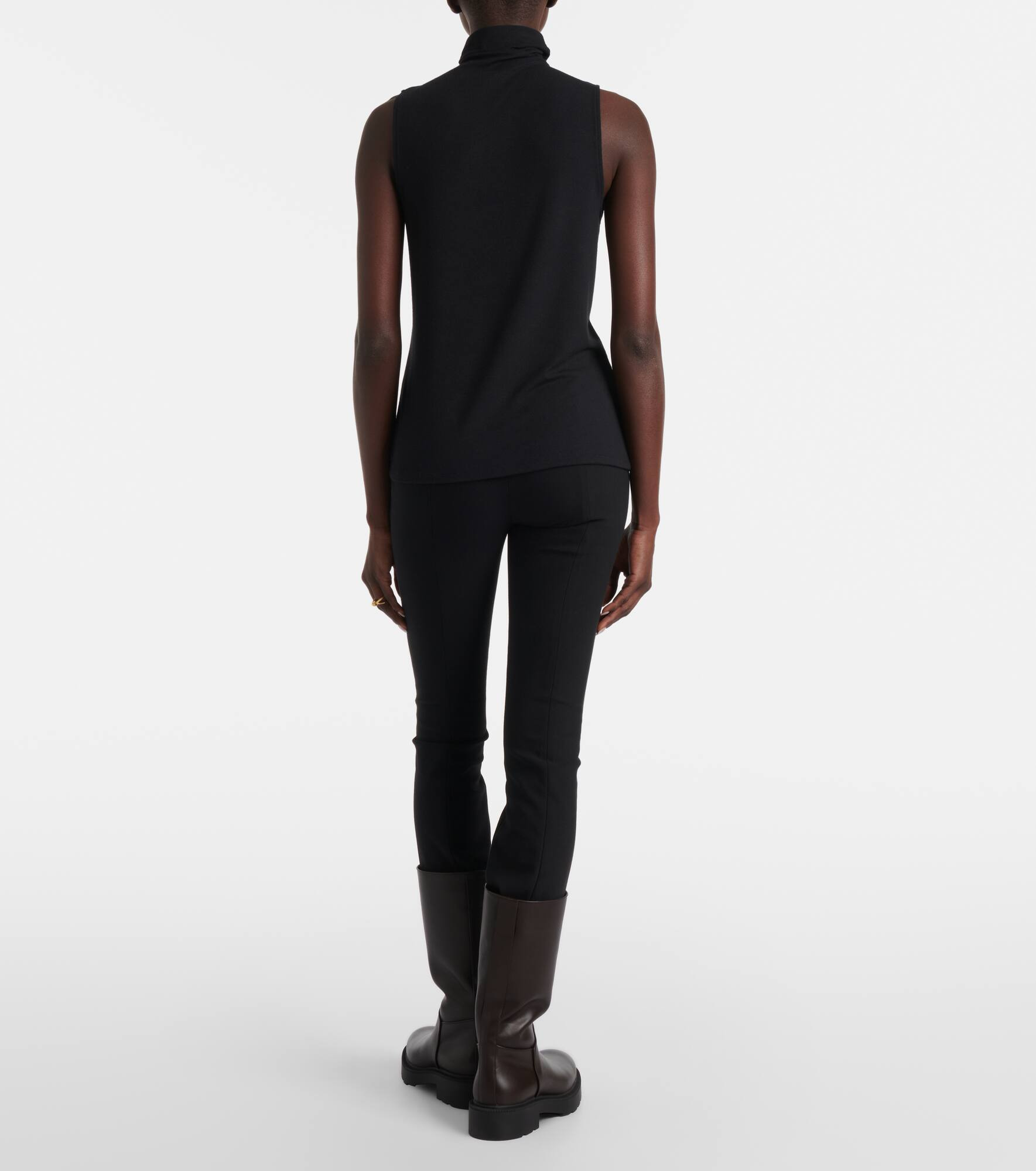Sleeveless jersey top - 3