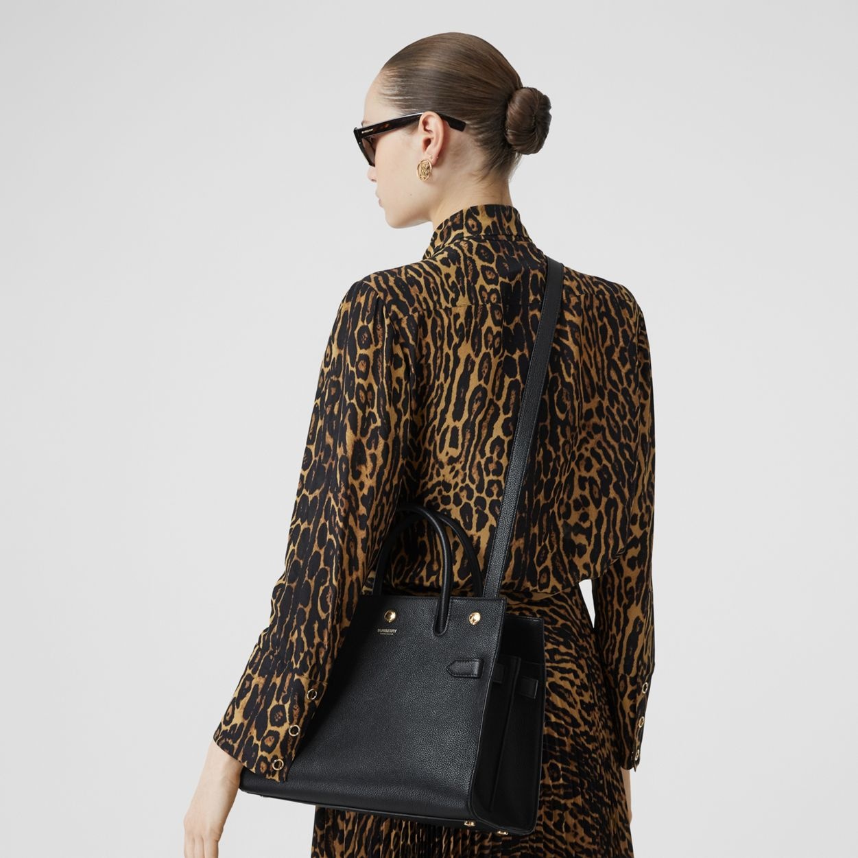 Small Leather Two-handle Title Bag - 9
