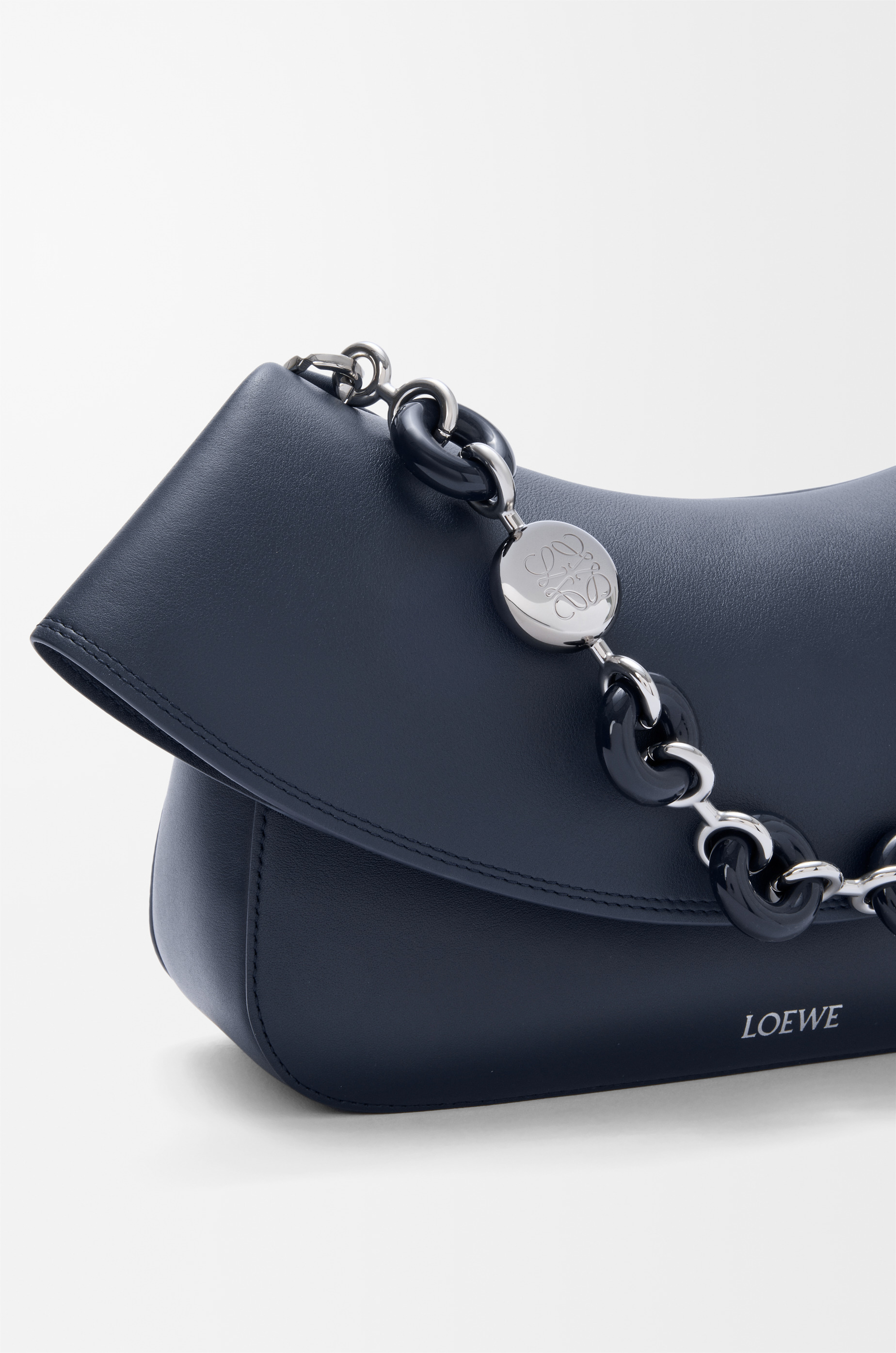 Medium Ola bag in smooth calfskin - 9