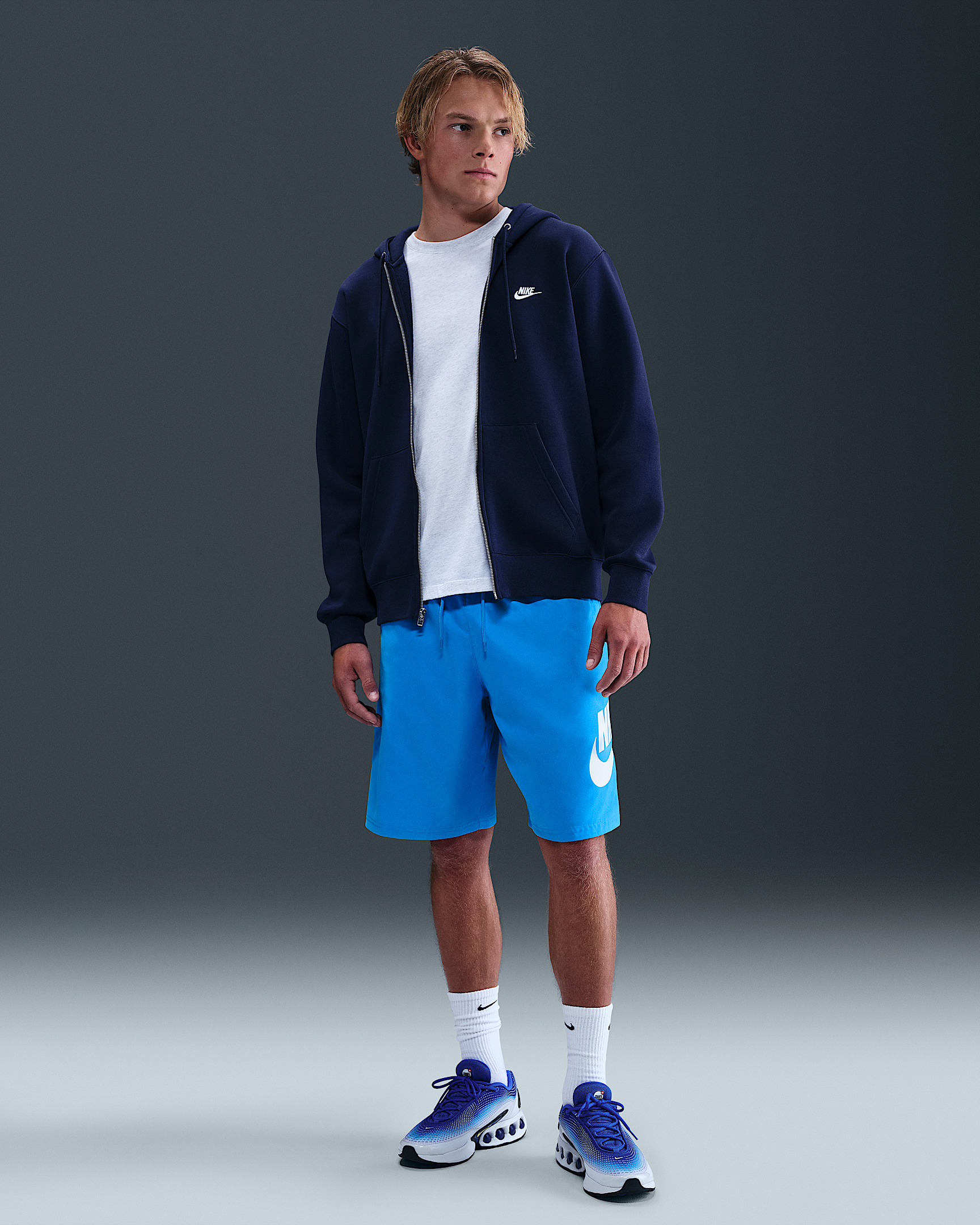 Nike Club Men's Woven Shorts - 1