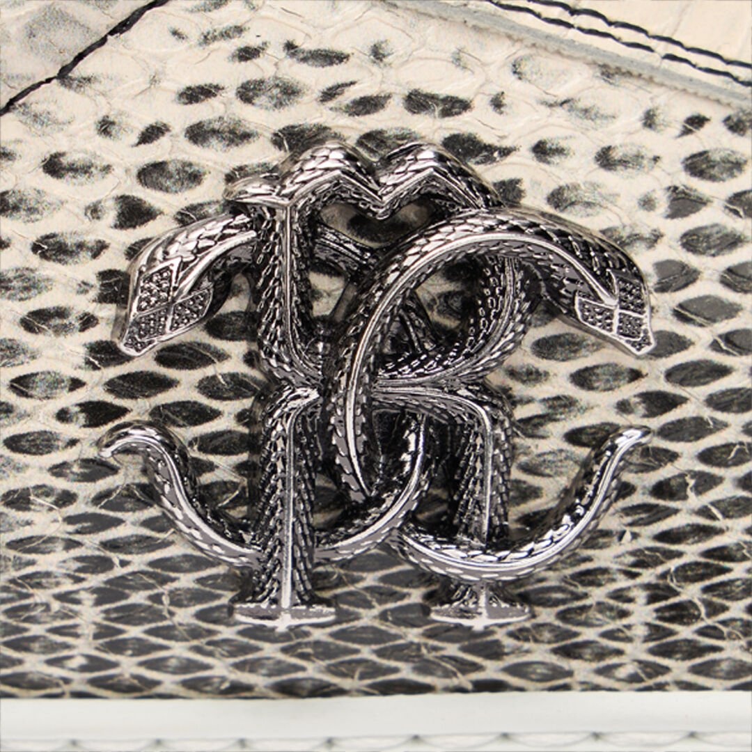 Sneakers With Cobra Print - 4
