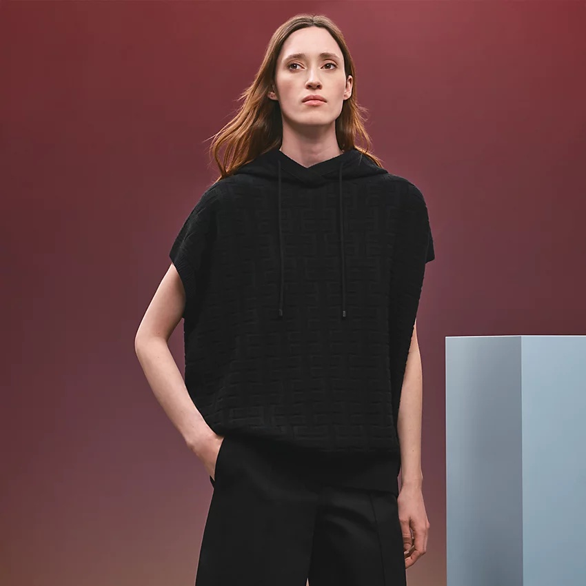 Sleeveless sweater - 1